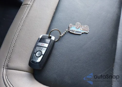 2021 Ford Bronco Wildtrak z USA, uszkodzony, nr VIN 1FMEE5DP8MLA61821